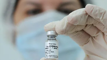 Desarrolladores de Sputnik V piden a AstraZeneca combinar vacunas