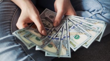 Cotización del jueves del dólar supera el millón: Bs. 1.037.026,44