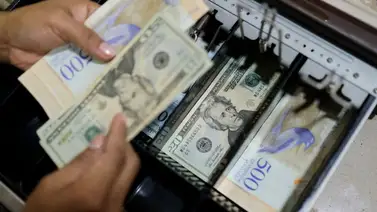 El bolívar se devalúa 14,75% frente al dólar en una semana El bolívar se devalúa 14,75% frente al dólar en una semana