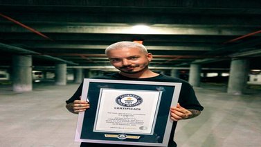 J Balvin presume Récord Guinness al tener más nominaciones Latin Grammy