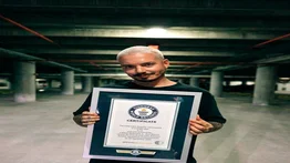 J Balvin presume Récord Guinness al tener más nominaciones Latin Grammy