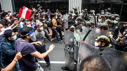 Gobierno de Perú busca un canal de diálogo con jóvenes tras crisis política