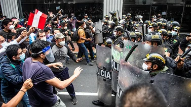 Gobierno de Perú busca un canal de diálogo con jóvenes tras crisis política