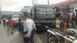 Polimiranda ultima a un sujeto al frustrar robo en autobús de Petare