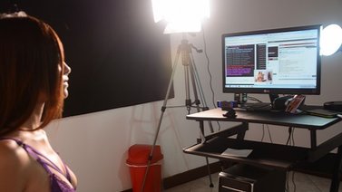 Detienen a dos sujetos por utilizar agencia de modelaje para pornografía