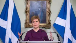 Escocia refuerza restricciones contra el coronavirus