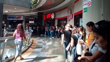 Comerciantes criollos adelantan viernes negro por la cuarentena