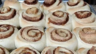 Video: Cómo preparar roles de canela o cinnamon Rolls