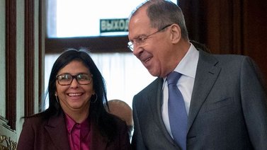 Delcy Rodríguez llega a Rusia para exponer Ley Antibloqueo