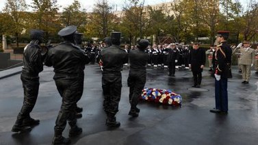 Macron rinde homenaje a los soldados de la Primera Guerra Mundial