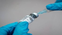 Aseguran 92% de eficacia de vacuna rusa anticoronavirus
