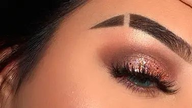 Cejas gruesas, rapadas y sombras ahumadas, lo nuevo en beauty trendy Cejas gruesas, rapadas y sombras ahumadas, lo nuevo en beauty trendy