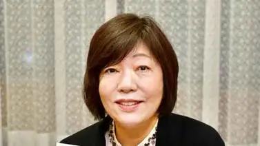 Récord Guinness por publicar columna en la misma revista durante 37 años Récord Guinness por publicar columna en la misma revista durante 37 años