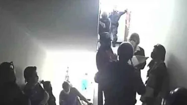 Denuncian invasión de dos edificios en Caracas (+video)