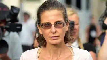 Condenan a heredera de gigante licorera por liderar secta sexual Condenan a heredera de gigante licorera por liderar secta sexual