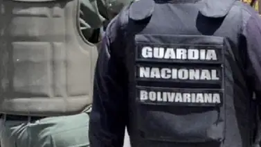 GNB detuvo a tres periodistas por hacer tomas de la refinería El Palito GNB detuvo a tres periodistas por hacer tomas de la refinería El Palito