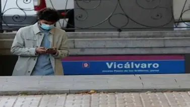 Madrileños amanecen semiconfinados para tratar de frenar la expansión de la COVID-19 Madrileños amanecen semiconfinados para tratar de frenar la expansión de la COVID-19