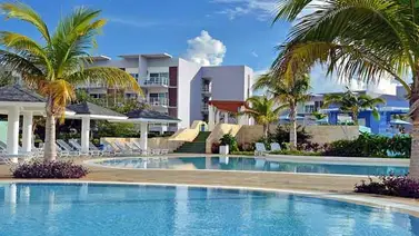 Trump prohíbe las estancias de estadounidenses en hoteles de Cuba Trump prohíbe las estancias de estadounidenses en hoteles de Cuba