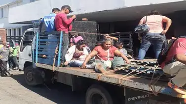 Volcamiento de camión deja más de 40 heridos en Ciudad Bolívar (+Fotos y video) Volcamiento de camión deja más de 40 heridos en Ciudad Bolívar (+Fotos y video)