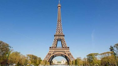 Evacuan la Torre Eiffel por una alerta de bomba