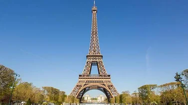 Evacuan la Torre Eiffel por una alerta de bomba