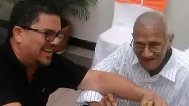 El Conde Del Guácharo anuncia la muerte de su papá El Conde Del Guácharo anuncia la muerte de su papá