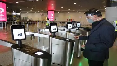 Cerca de 8.000 personas viajarán en la reapertura del aeropuerto de Bogotá Cerca de 8.000 personas viajarán en la reapertura del aeropuerto de Bogotá