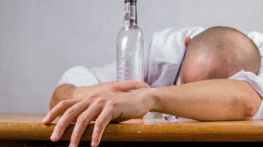 Científicos finlandeses hallan un aminoácido para aliviar la resaca