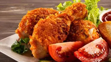 Pollo frito y crocante, sin usar ni una gota de aceite Pollo frito y crocante, sin usar ni una gota de aceite