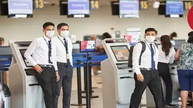 Perú suspende vuelos humanitarios por readaptación de aeropuerto Perú suspende vuelos humanitarios por readaptación de aeropuerto