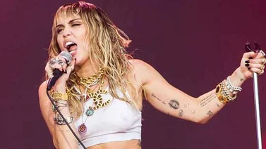 Miley Cyrus anuncia su regreso a la música con un sensual video