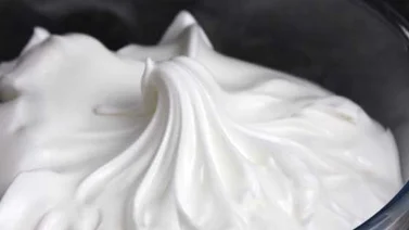 Video: Aprende a hacer un perfecto merengue italiano
