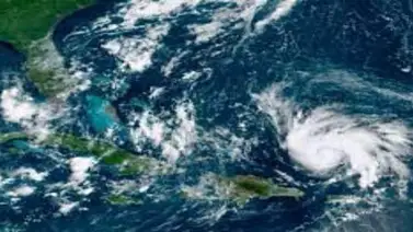 Puerto Rico declara estado emergencia por paso de onda tropical Puerto Rico declara estado emergencia por paso de onda tropical