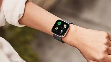 ¿Relojes inteligentes detectarían el COVID-19 antes de que aparezcan síntomas?