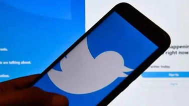 Twitter registra aumento de usuarios y caída de ingresos