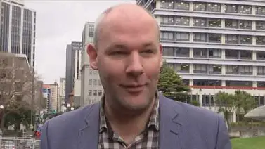 Dimite diputado neozeolandés por enviar fotos porno a cuatro jóvenes Dimite diputado neozeolandés por enviar fotos porno a cuatro jóvenes