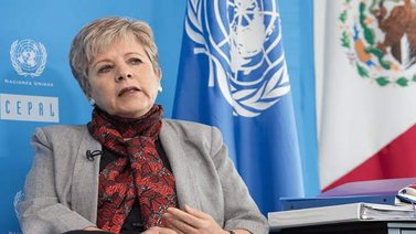 CEPAL propone establecer un ingreso básico para atender a los afectados por la pandemia