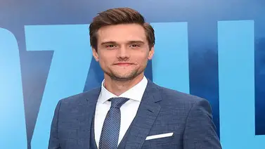 Hartley Sawyer de serie "The Flash" es despedido por mensajes misóginos y racistas Hartley Sawyer de serie "The Flash" es despedido por mensajes misóginos y racistas