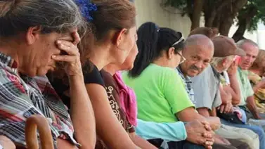 Pensionados cobrarán su bono "contra la guerra económica" de junio hasta el sábado Pensionados cobrarán su bono "contra la guerra económica" de junio hasta el sábado