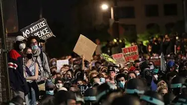 Unos 280 arrestos en Nueva York durante una noche de protestas Unos 280 arrestos en Nueva York durante una noche de protestas