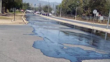 Gobernador de Anzoátegui denuncia derrame de petróleo en refinería Guaraguao