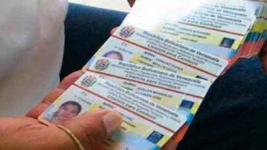 Incorporan certificados de licencias de conducir y datos consulares en Sistema Apostilla