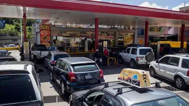 Venta de gasolina arrancó con Biopago y en dólares