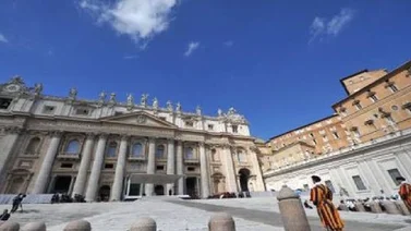 Papa abre los jardines vaticanos para un campamento de niños