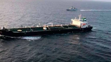 Cuarto buque iraní cargado con combustible llega a Venezuela
