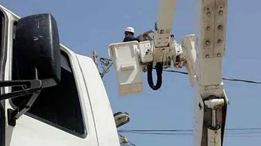 Personal de Corpoelec desplegado para restablecer servicio en zonas de Miranda