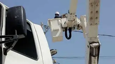 Personal de Corpoelec desplegado para restablecer servicio en zonas de Miranda Personal de Corpoelec desplegado para restablecer servicio en zonas de Miranda