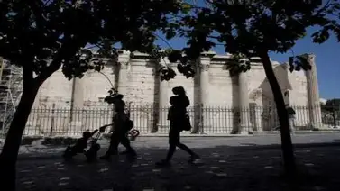 Grecia continúa desconfinamiento con la reapertura de un cuarto de sus empresas Grecia continúa desconfinamiento con la reapertura de un cuarto de sus empresas