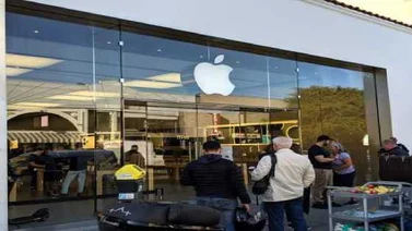 Apple reabrirá algunas de sus tiendas en EEUU
