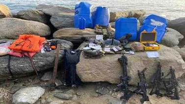 Incautan arsenal de guerra a los "mercenarios" abatidos en La Guaira (+FOTOS)